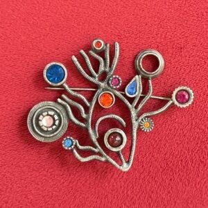 Silver Fish brooch by Patricia Locke
